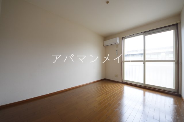 居室・リビング　ゆったりとした居間です