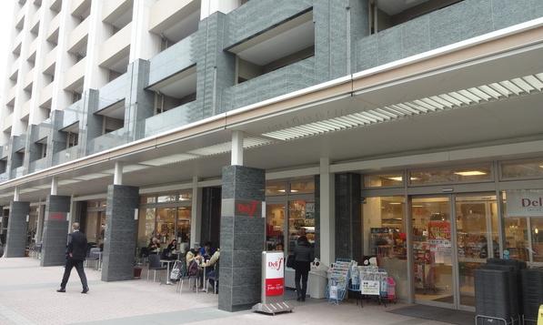 スーパー　SUPER MARKET FUJI(スーパーマーケットフジ)（スーパー）まで340m