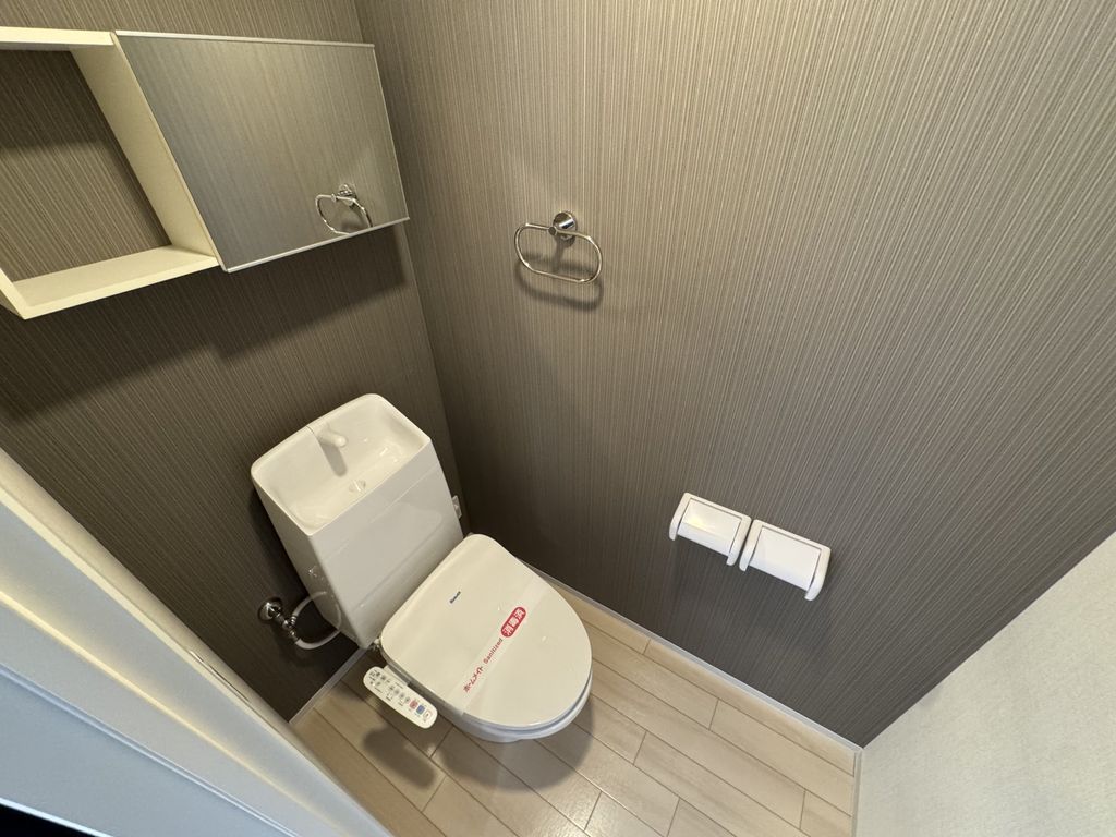 トイレ　トイレ