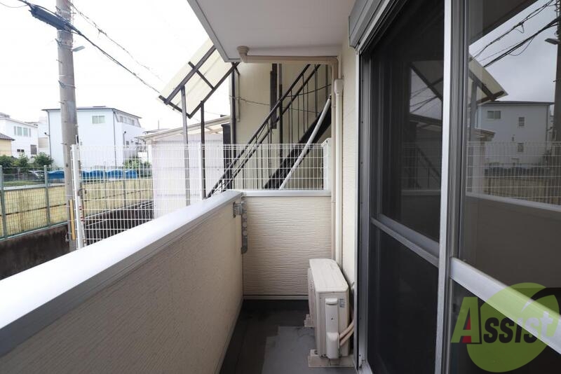 バルコニー　天気のいい日は気持ちが良いですよ