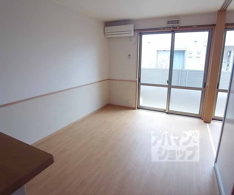 居室・リビング　１０帖の洋室です。