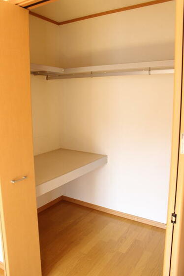 収納　ウォークインクローゼット