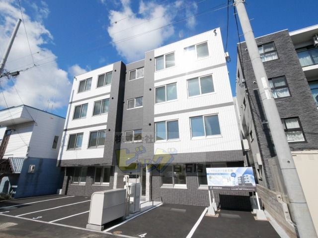 建物外観　人気のデザイナーズ仕様のお部屋です♪都市ガス使用です♪