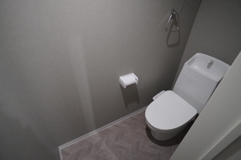 トイレ　温水洗浄便座