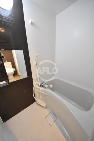 バス・シャワールーム　ドゥエリング梅田　浴室