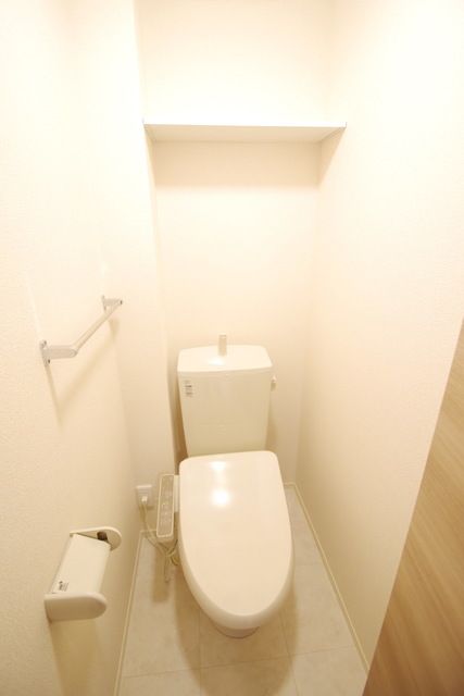 トイレ　★あると便利なウォシュレット付き★