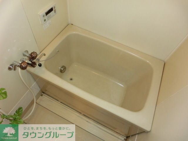 バス・シャワールーム　追い焚き付バスルーム