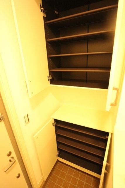 その他　★靴箱★