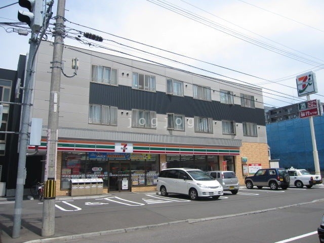 コンビニ　セブンイレブン札幌北22条店（コンビニ）まで281m