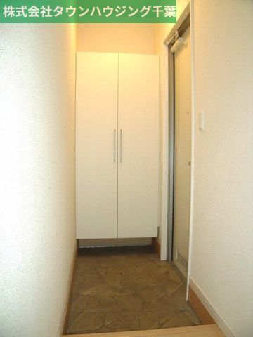 玄関　お部屋探しは【タウンハウジング千葉店】にお任せ下さい♪