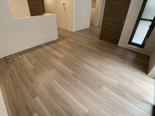 居室・リビング　南西角部屋☆エアコン付き☆