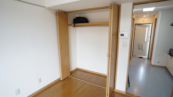 収納　クローゼット（防災グッツ付き）
