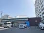 コンビニ　ファミリーマート 入間豊岡店（コンビニ）まで10m