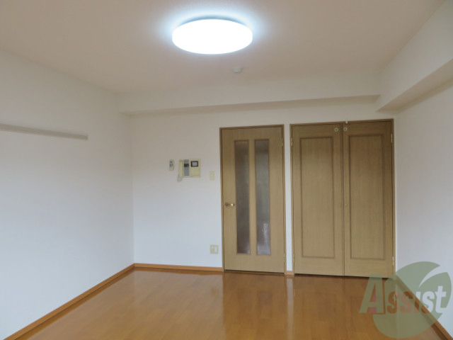 居室・リビング　広めのリビングです。ゆったりくつろげそうです。