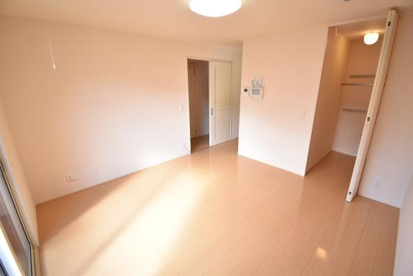 居室・リビング　※同物件別室※