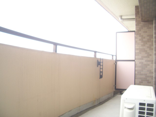 バルコニー　広々としたバルコニーです