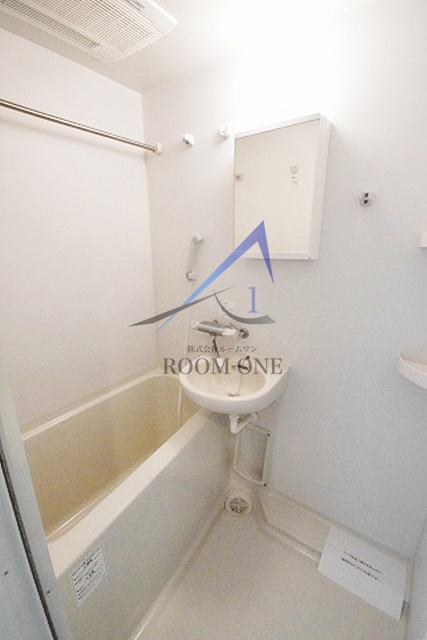 バス・シャワールーム　お風呂です。