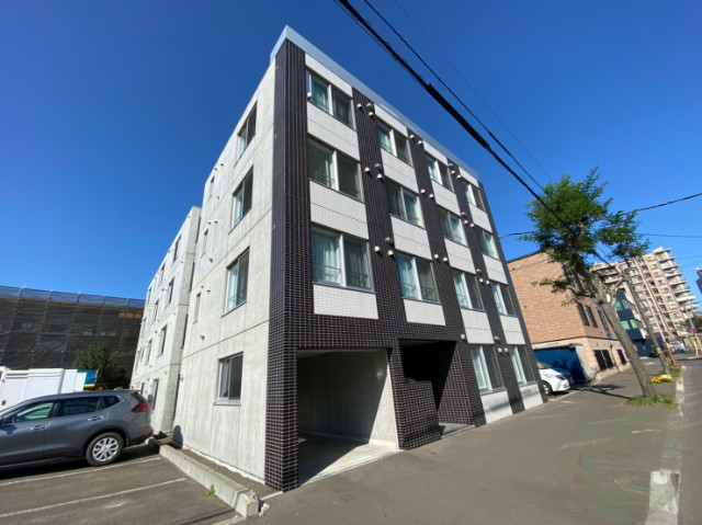 建物外観　札幌市東区北１８条東「ステラカーサ」