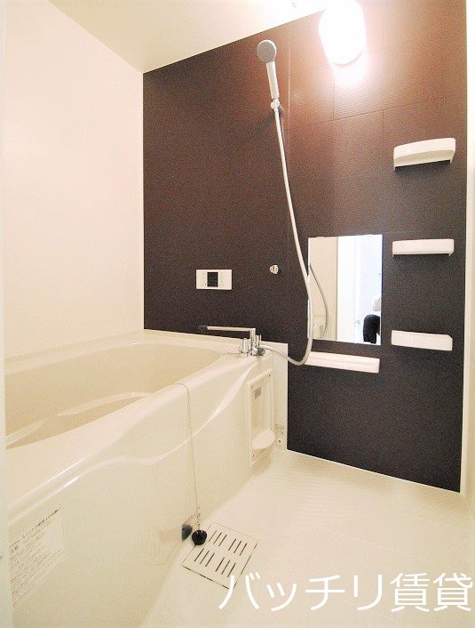 バス・シャワールーム　画像は同型イメージの為、現況を優先いたします。