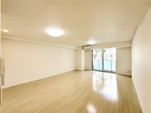 居室・リビング　おしゃれな居間です