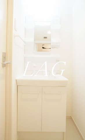 洗面設備　独立洗面台です。