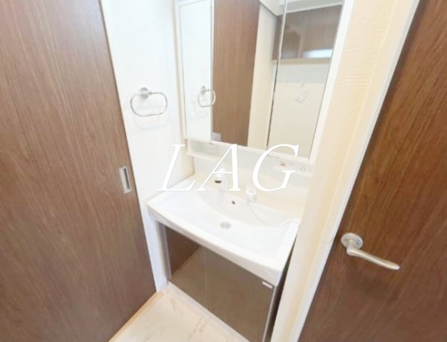 洗面設備　洗面台です。