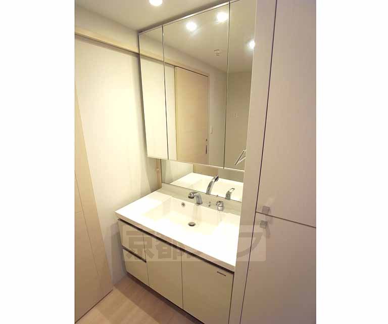 洗面設備　シャンプードレッサー