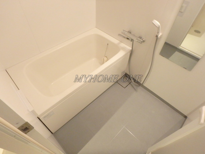 バス・シャワールーム　追焚バス