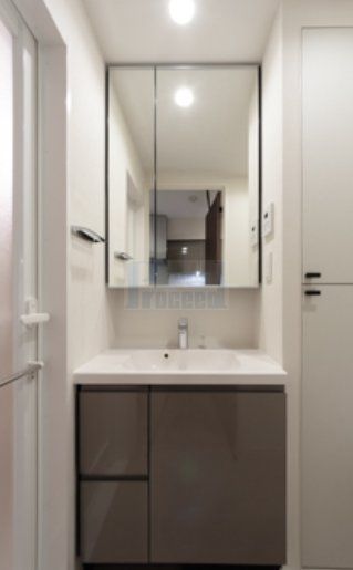 洗面設備　使いやすい独立洗面台☆