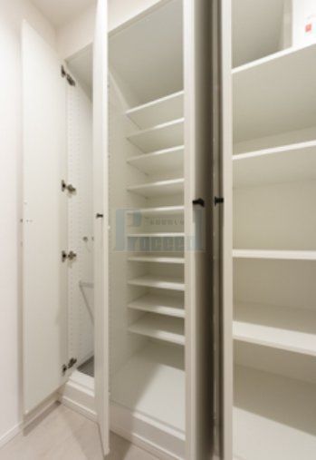 玄関　たっぷりシューズボックス☆