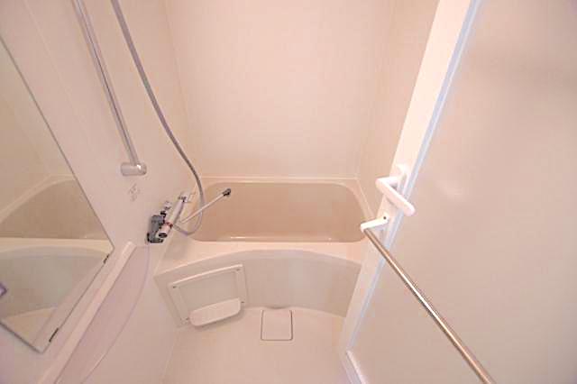 バス・シャワールーム　浴室