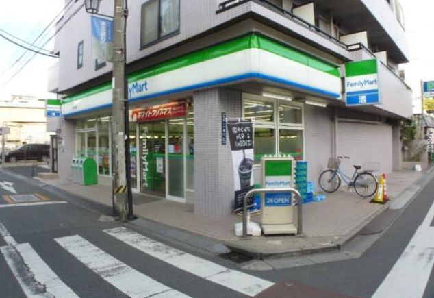 コンビニ　ファミリーマート江東東砂店（コンビニ）まで132m