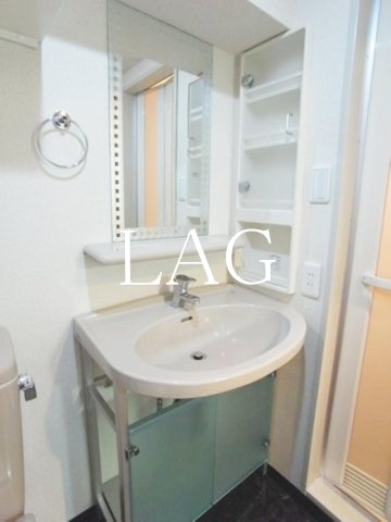 洗面設備　洗面台です。