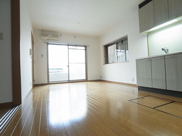 居室・リビング　リビング