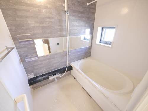 バス・シャワールーム　浴室