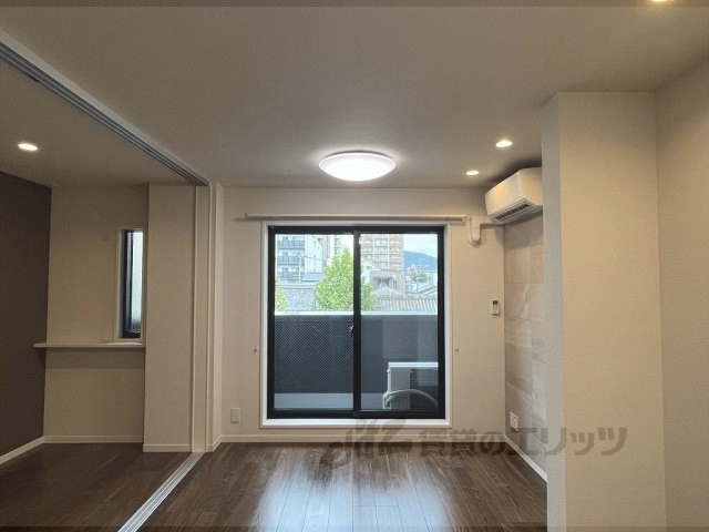 居室・リビング　洋室