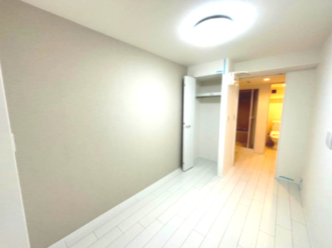 居室・リビング　コンパクトで使いやすい洋室です