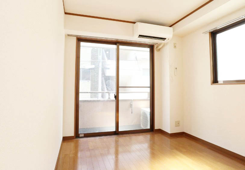 居室・リビング　★角部屋、二面採光、風通しも良好★