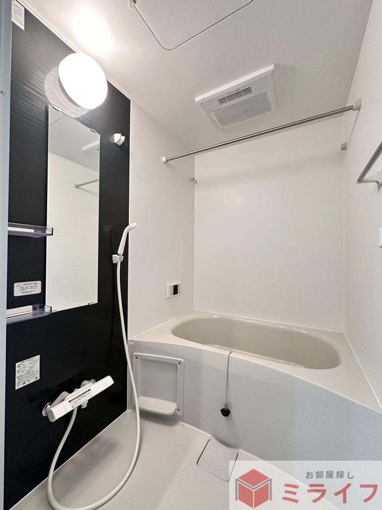 バス・シャワールーム　別色仕様あり（イメージ）