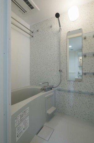 バス・シャワールーム　※別部屋の参考写真です。