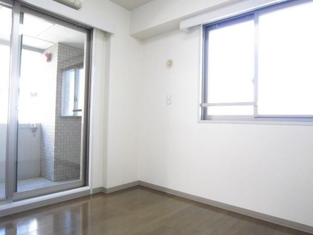 その他部屋・スペース　二面採光です。