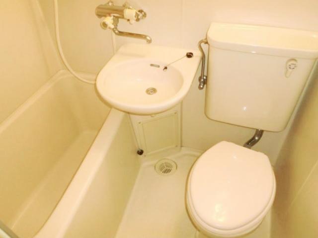 バス・シャワールーム　別部屋同仕様タイプ