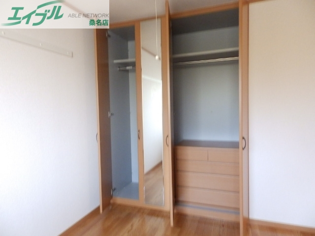 収納　同一物件の別部屋の写真です。