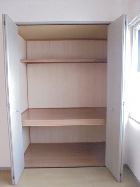 収納　写真は202号室です(参考)