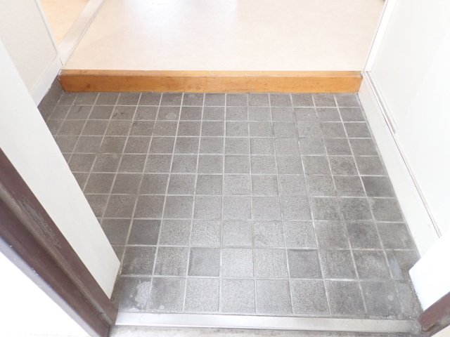 玄関　同タイプの写真です。