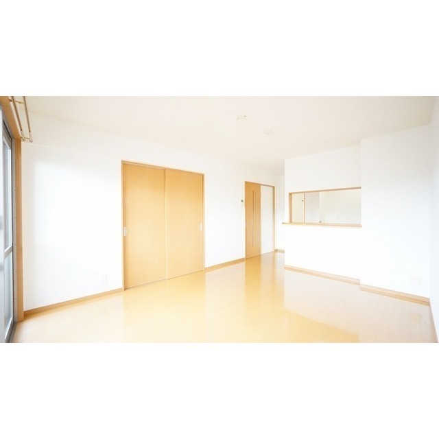 居室・リビング　３０２号室の写真使用