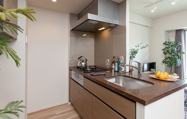 キッチン　モデルルーム写真