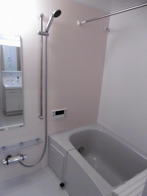 バス・シャワールーム　?