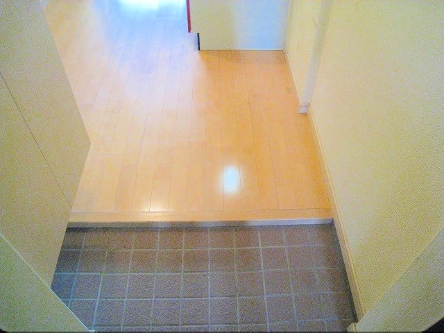 玄関　※写真と異なる場合は現状優先