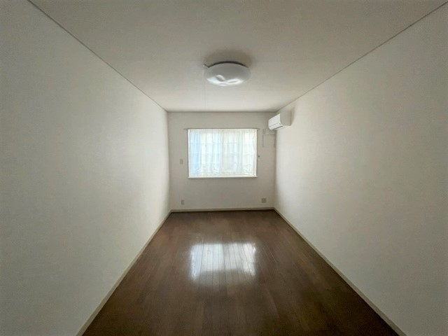 居室・リビング　南に面した洋室は採光・通風に優れた心地よい空間です！